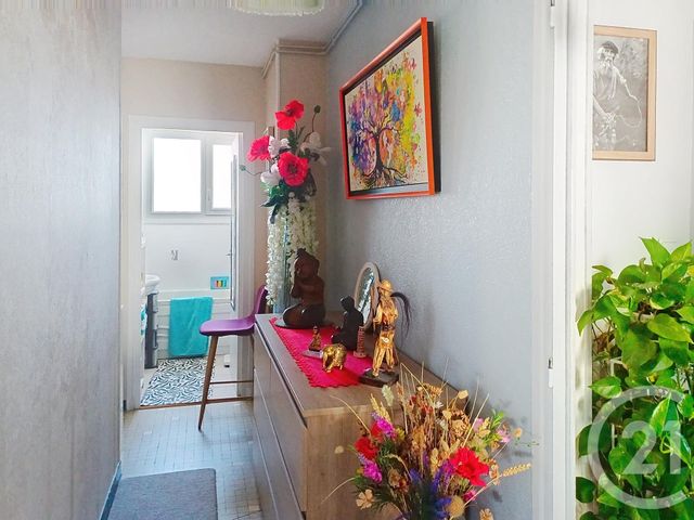 Appartement F4 à louer - 4 pièces - 70.87 m2 - GANNAT - 03 - AUVERGNE - Century 21 Lefèbvre Immobilier