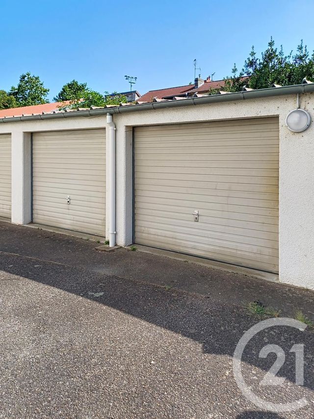 Appartement F3 à louer - 3 pièces - 71.5 m2 - VICHY - 03 - AUVERGNE - Century 21 Lefèbvre Immobilier
