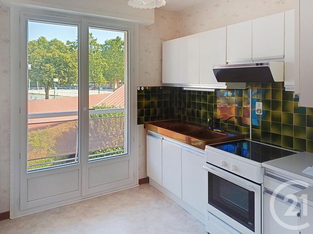 Appartement F3 à louer - 3 pièces - 71.5 m2 - VICHY - 03 - AUVERGNE - Century 21 Lefèbvre Immobilier