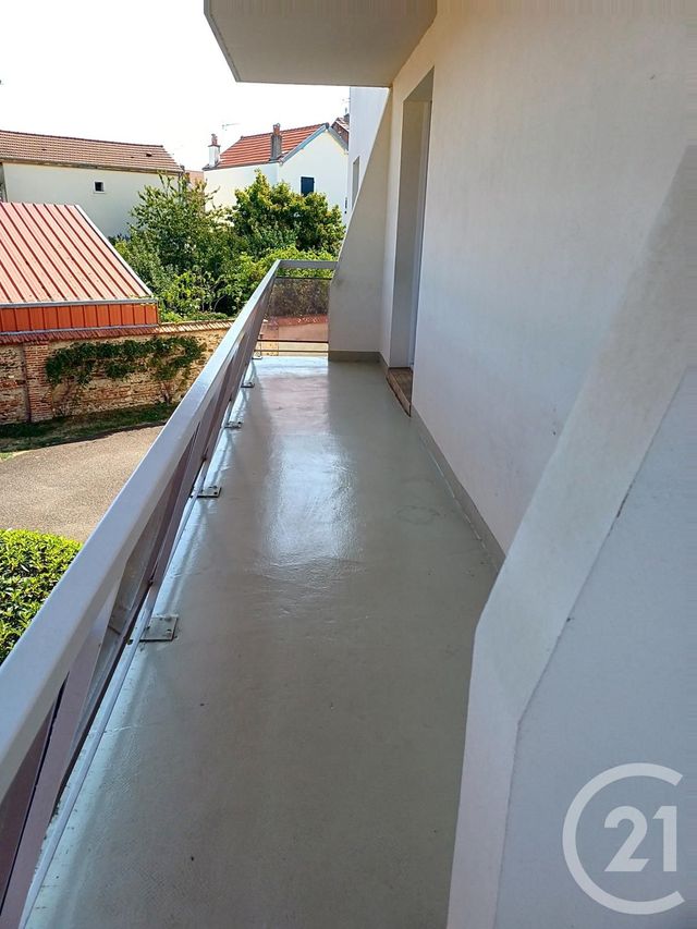 Appartement F3 à louer - 3 pièces - 71.5 m2 - VICHY - 03 - AUVERGNE - Century 21 Lefèbvre Immobilier