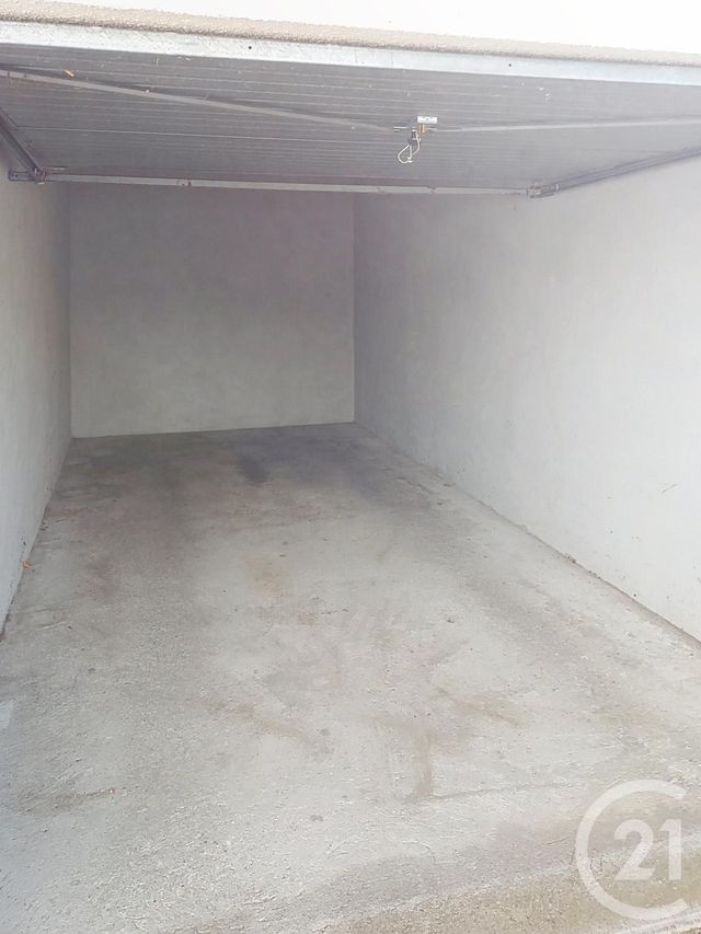Appartement F3 à louer - 3 pièces - 71.5 m2 - VICHY - 03 - AUVERGNE - Century 21 Lefèbvre Immobilier