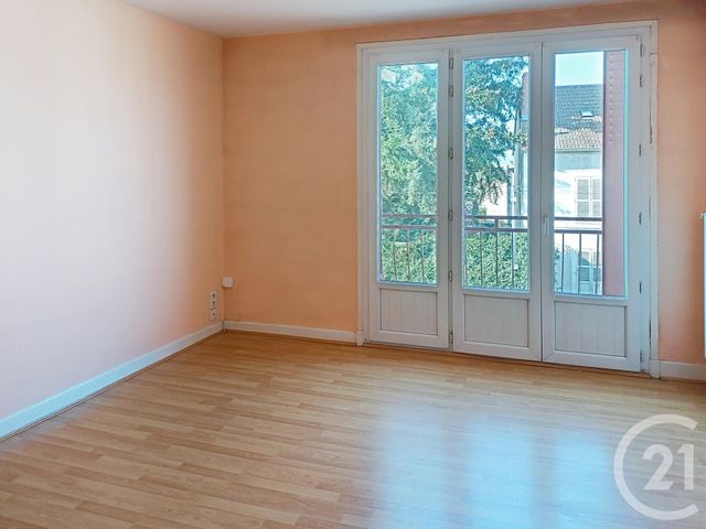 Appartement F3 à louer - 3 pièces - 80.97 m2 - VARENNES SUR ALLIER - 03 - AUVERGNE - Century 21 Lefèbvre Immobilier