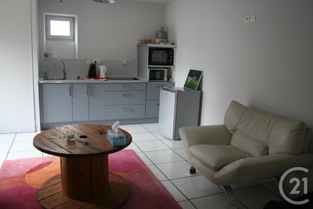 maison à louer - 3 pièces - 59.0 m2 - EFFIAT - 63 - AUVERGNE - Century 21 Lefèbvre Immobilier