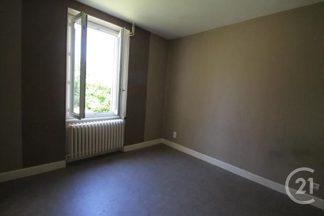 maison à louer - 4 pièces - 77.0 m2 - GANNAT - 03 - AUVERGNE - Century 21 Lefèbvre Immobilier