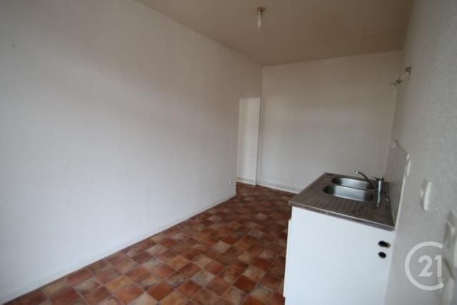 Appartement à louer - 3 pièces - 73.98 m2 - GANNAT - 03 - AUVERGNE - Century 21 Lefèbvre Immobilier