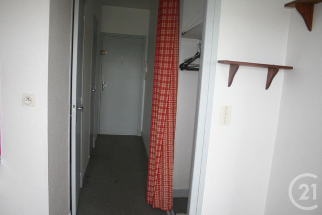 Appartement Studio à louer - 1 pièce - 20.0 m2 - GANNAT - 03 - AUVERGNE - Century 21 Lefèbvre Immobilier
