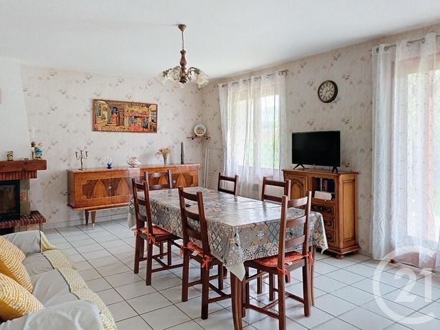 maison à louer - 4 pièces - 93.69 m2 - USSEL D ALLIER - 03 - AUVERGNE - Century 21 Lefèbvre Immobilier
