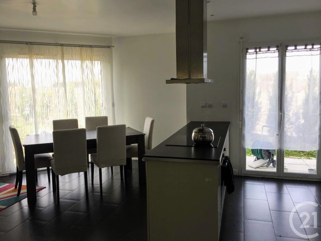 maison à louer - 4 pièces - 102.89 m2 - AIGUEPERSE - 63 - AUVERGNE - Century 21 Lefèbvre Immobilier