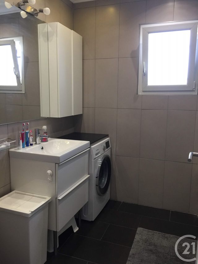 maison à louer - 4 pièces - 102.89 m2 - AIGUEPERSE - 63 - AUVERGNE - Century 21 Lefèbvre Immobilier
