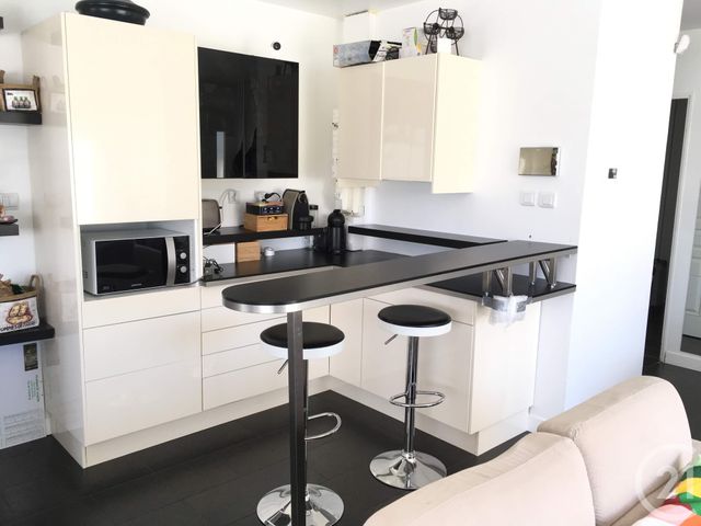 maison à louer - 4 pièces - 102.89 m2 - AIGUEPERSE - 63 - AUVERGNE - Century 21 Lefèbvre Immobilier