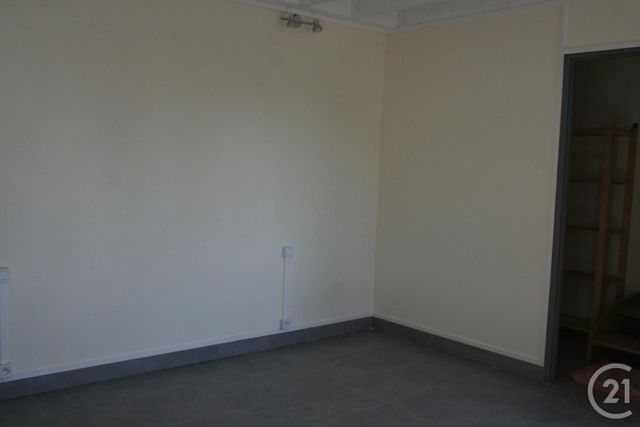 maison à louer - 3 pièces - 76.8 m2 - BROUT VERNET - 03 - AUVERGNE - Century 21 Lefèbvre Immobilier