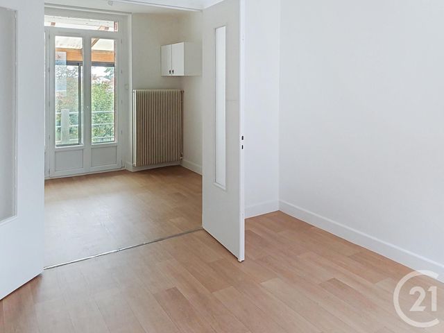 maison à louer - 3 pièces - 67.35 m2 - GANNAT - 03 - AUVERGNE - Century 21 Lefèbvre Immobilier